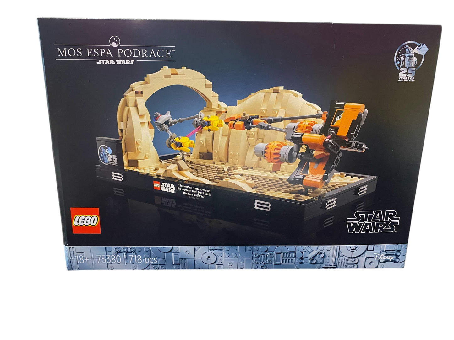 Lego Star Wars - Mos Espa Podrace Diorama